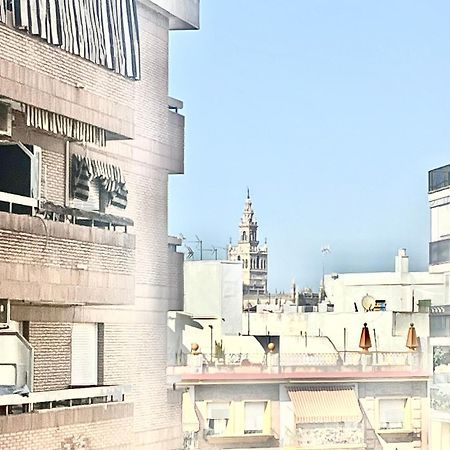 סביליה Triana In Hotel 24H מראה חיצוני תמונה
