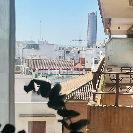 סביליה Triana In Hotel 24H מראה חיצוני תמונה