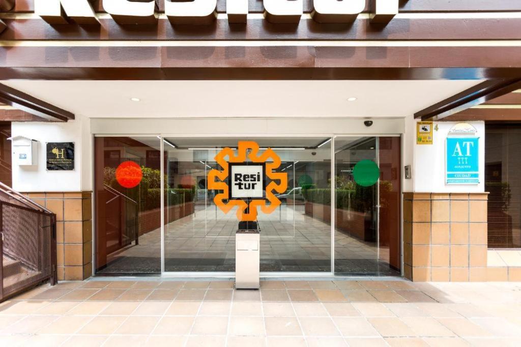 סביליה Triana In Hotel 24H מראה חיצוני תמונה