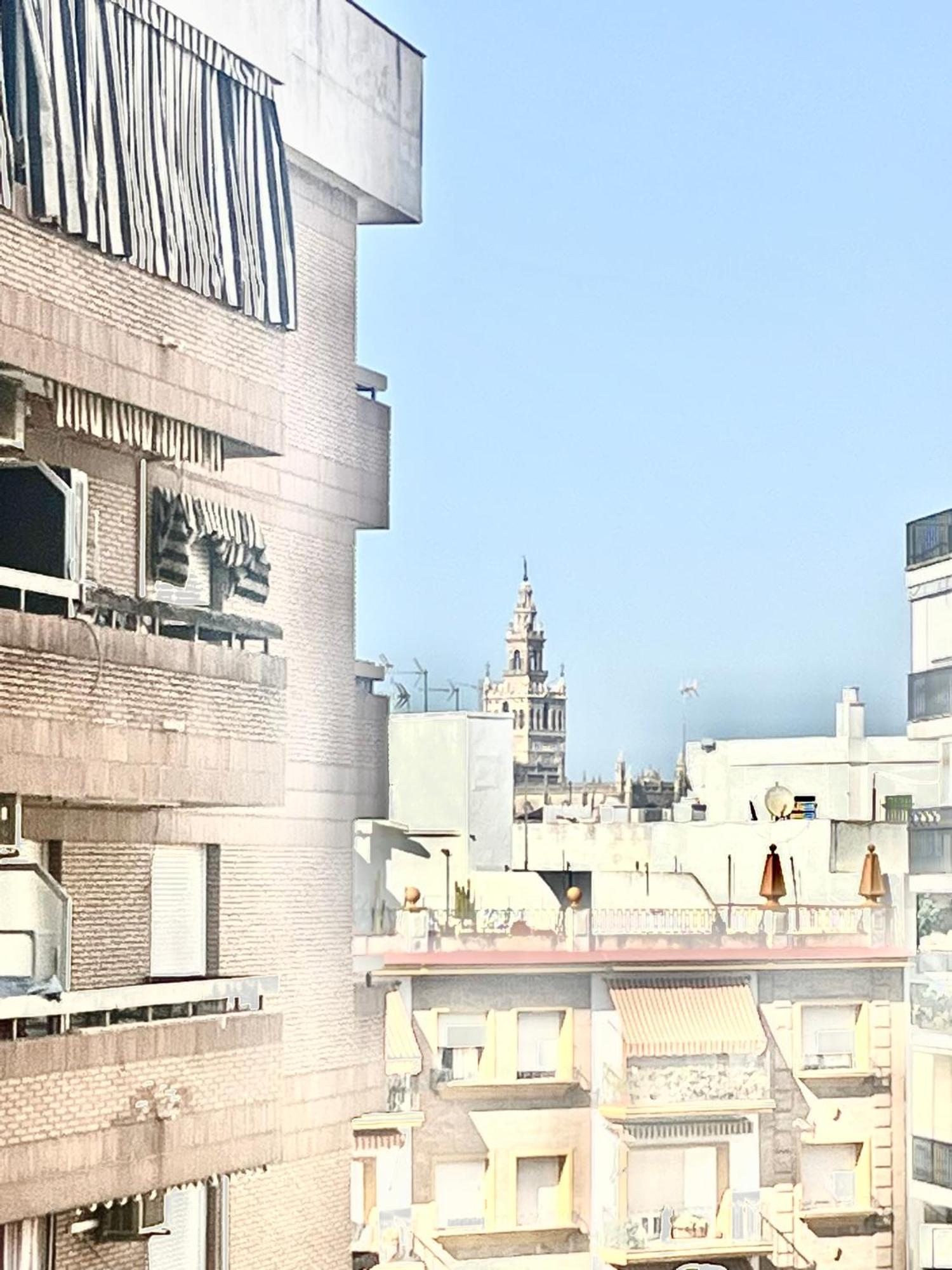 סביליה Triana In Hotel 24H מראה חיצוני תמונה