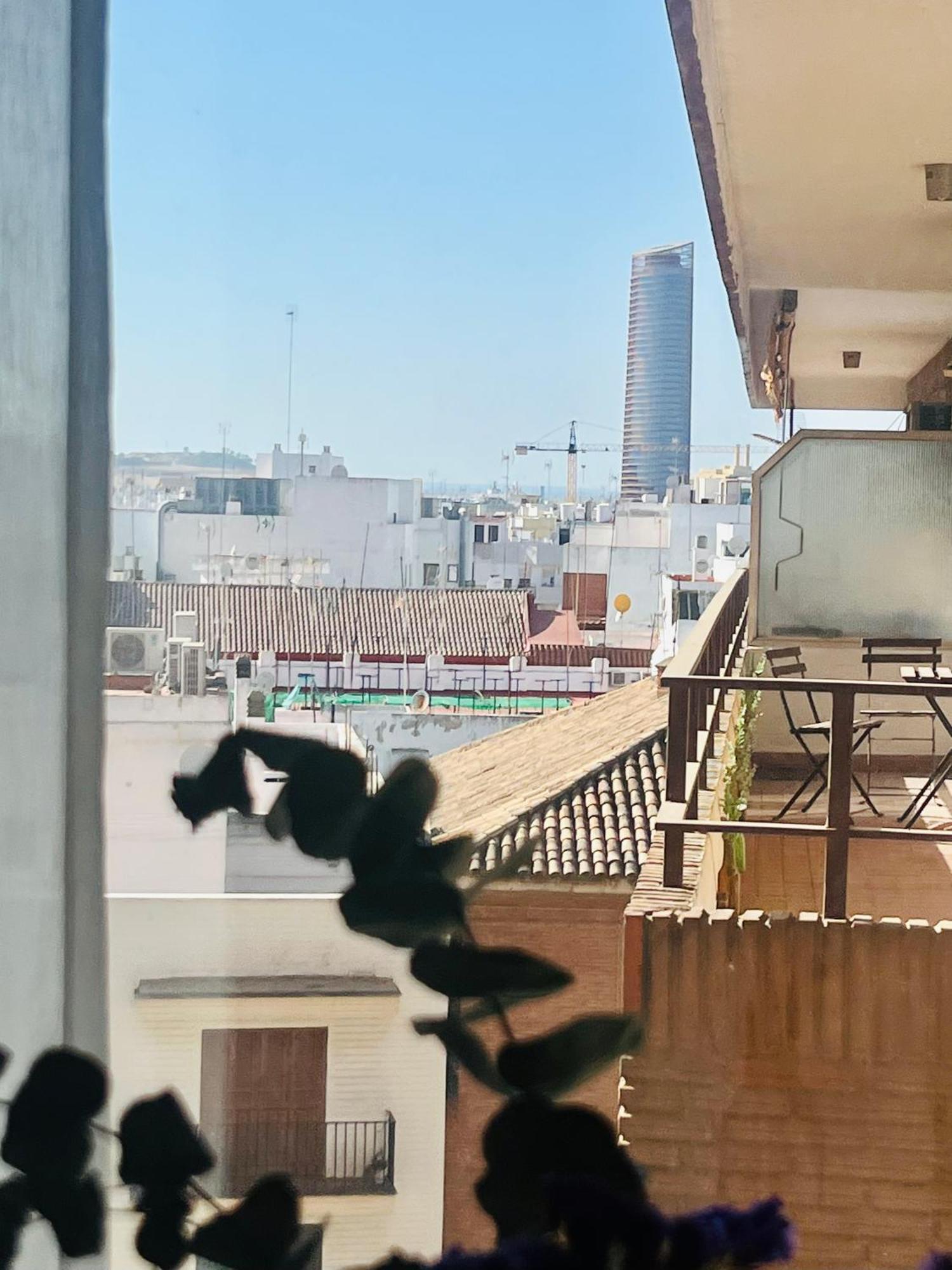 סביליה Triana In Hotel 24H מראה חיצוני תמונה